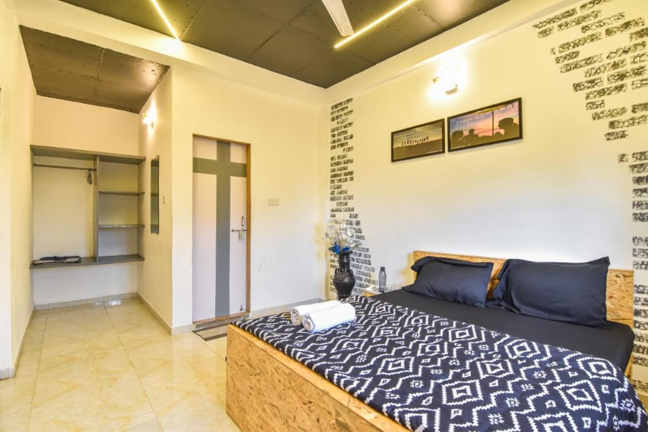 Black Stone Villa Kārli Dış mekan fotoğraf