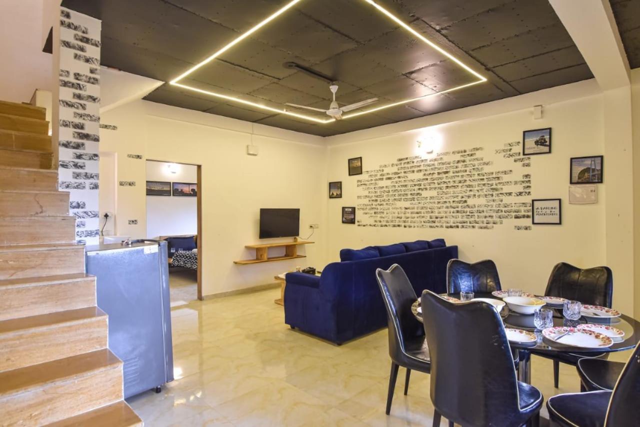 Black Stone Villa Kārli Dış mekan fotoğraf